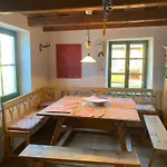 Apartment Nitsch - Gaestehaus Nitsch Prinzendorf an Der Zaya