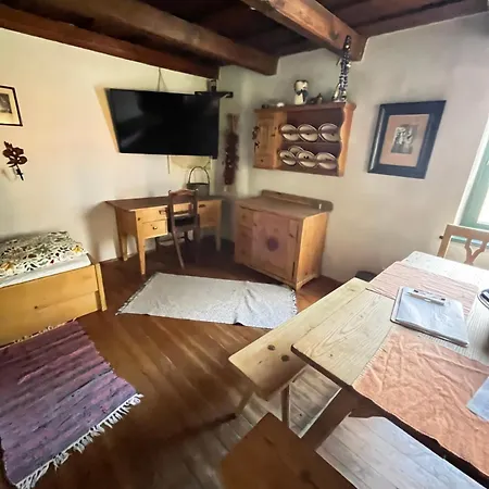 Lägenhet Nitsch - Gaestehaus Nitsch Prinzendorf an Der Zaya