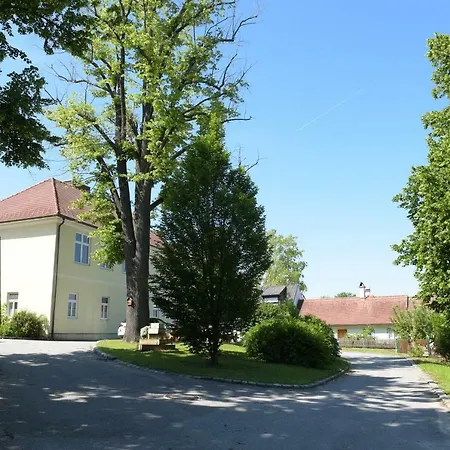 Nitsch - Gaestehaus Nitsch *