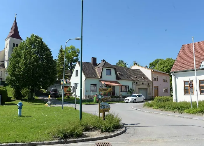 Nitsch - Gaestehaus Nitsch * Prinzendorf an Der Zaya